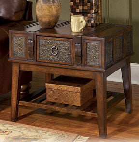 End table Brown w Ornate Front & Drawer